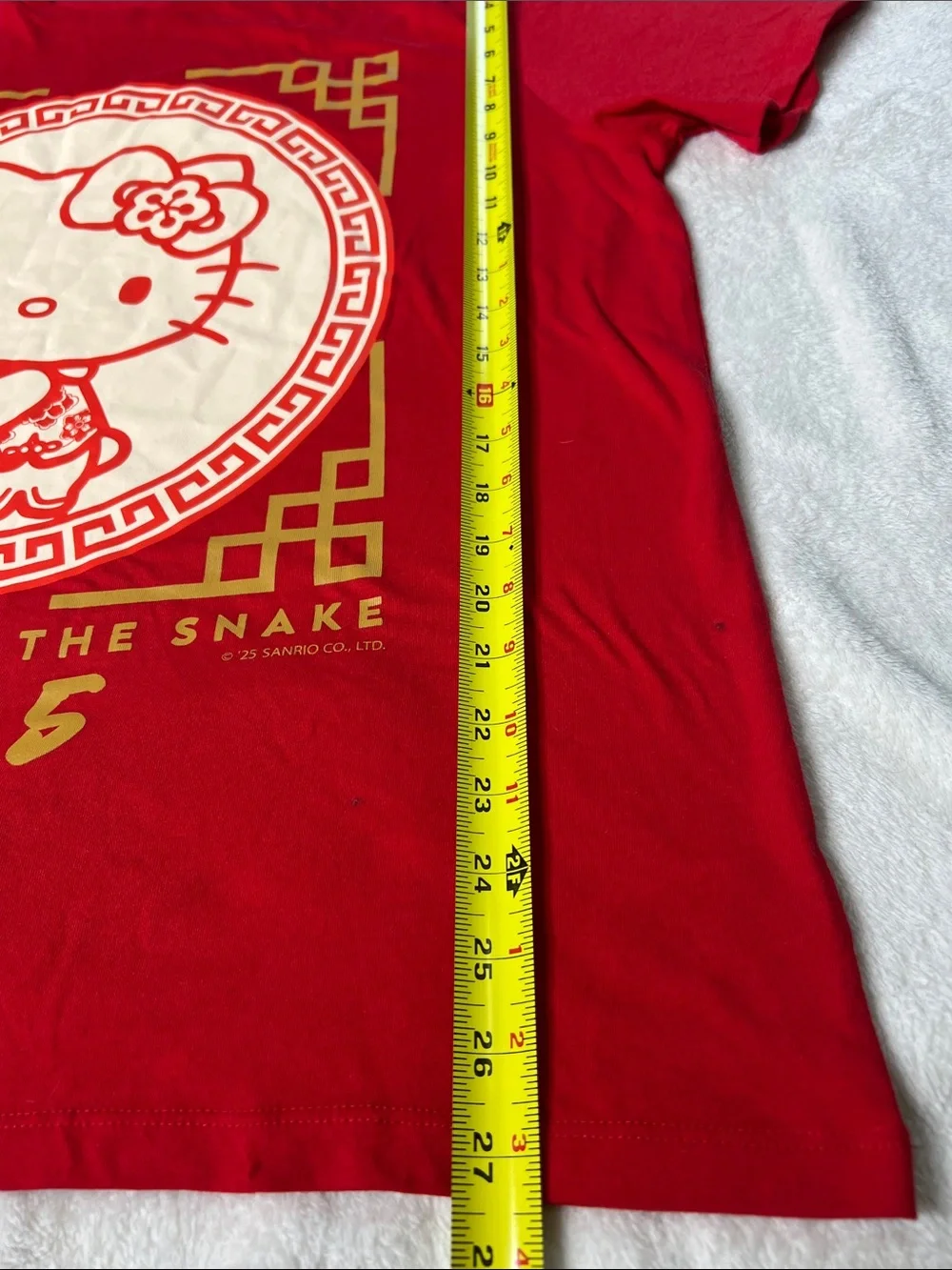 Hello Kitty Year of the Snake Graphic Tee Old Navy XL NWT